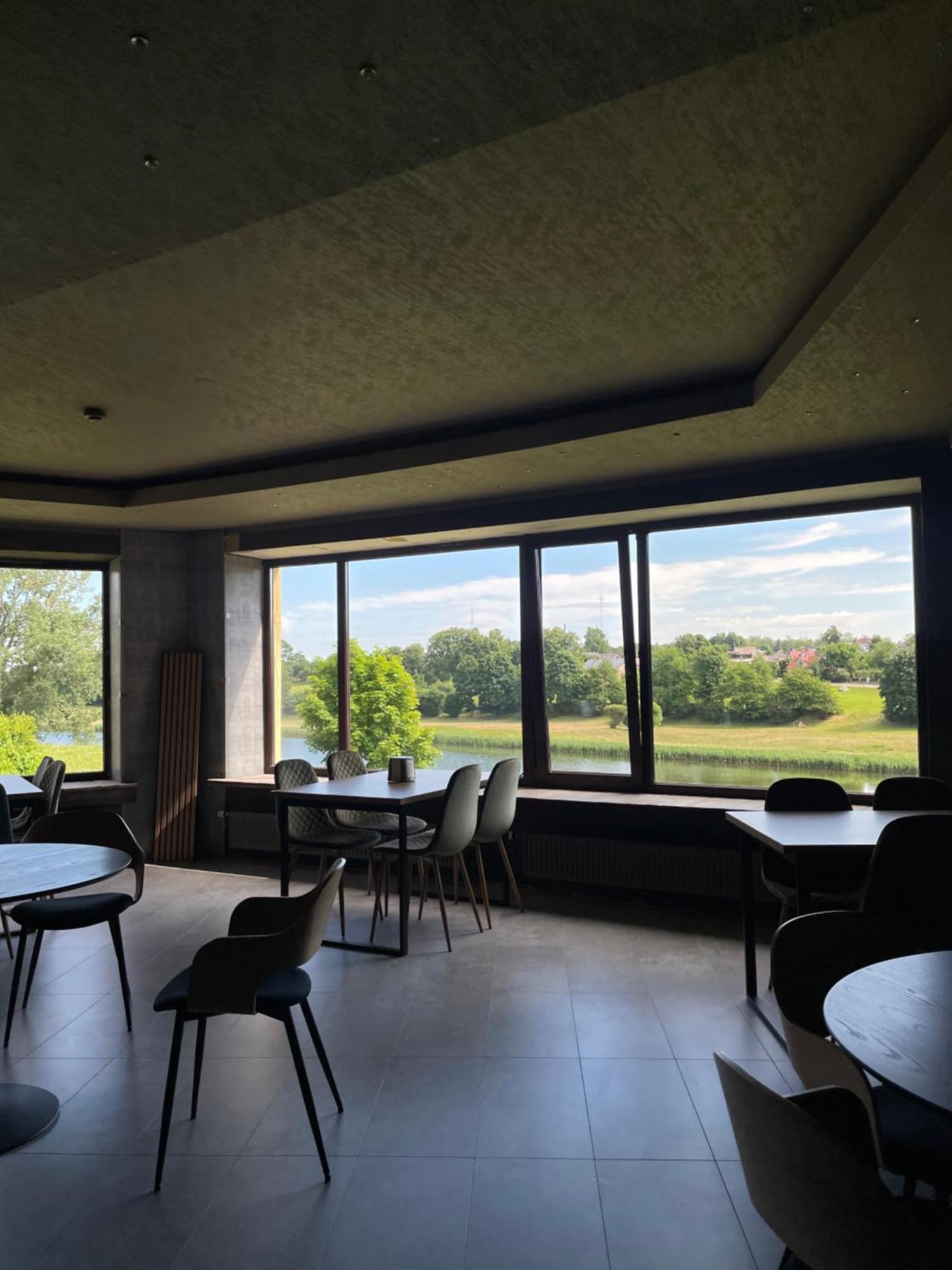 Hotel Talsi Kültér fotó