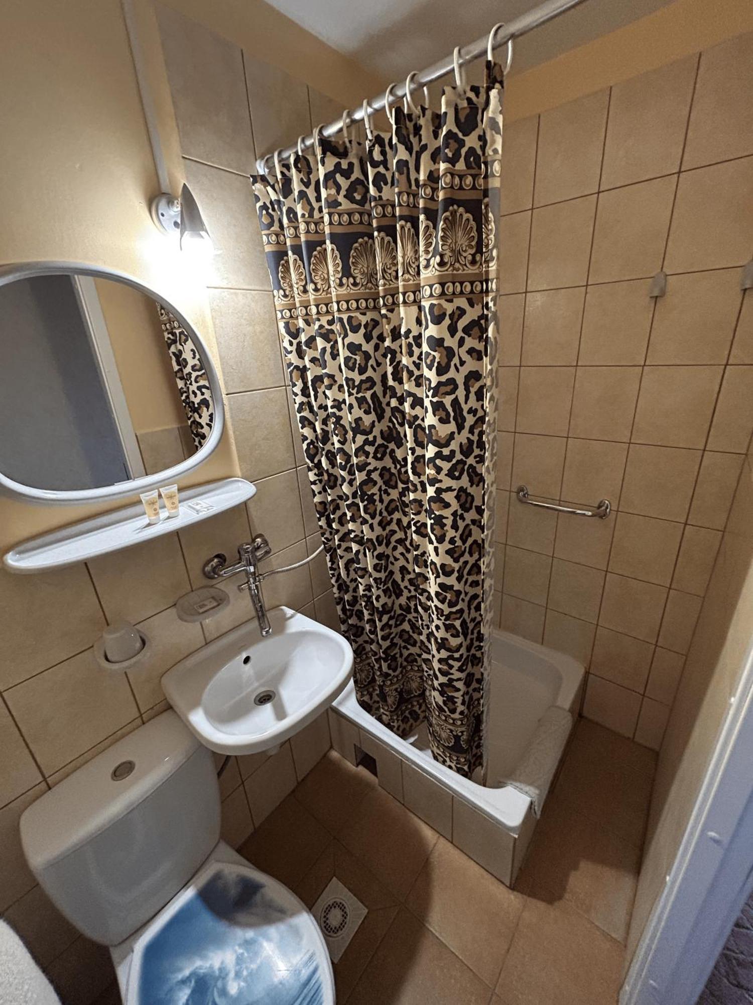 Hotel Talsi Kültér fotó
